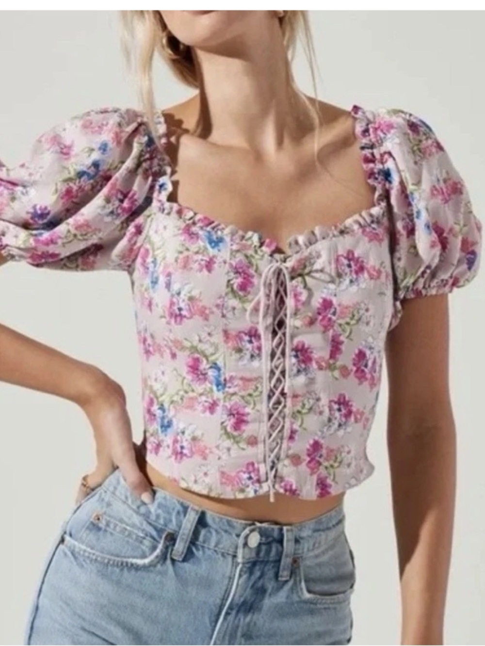 Astr The Label Lace Up Floral Puff Sleeve Top Size Medium